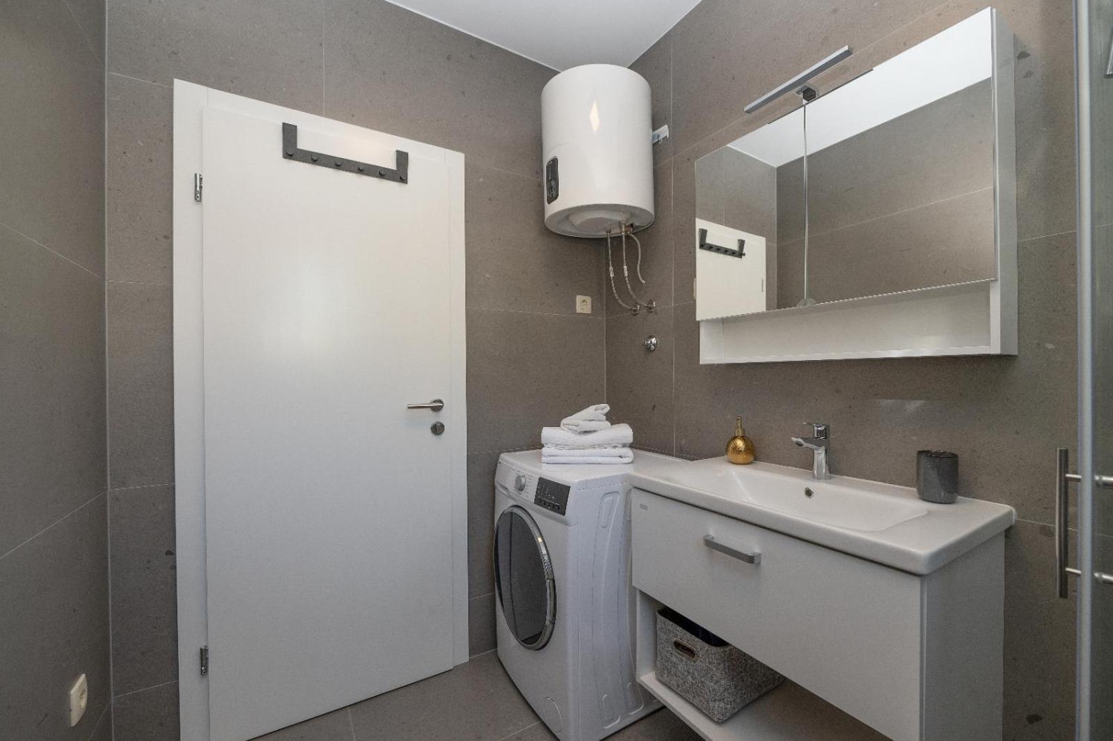 Apartment Filou Makarska Bagian luar foto